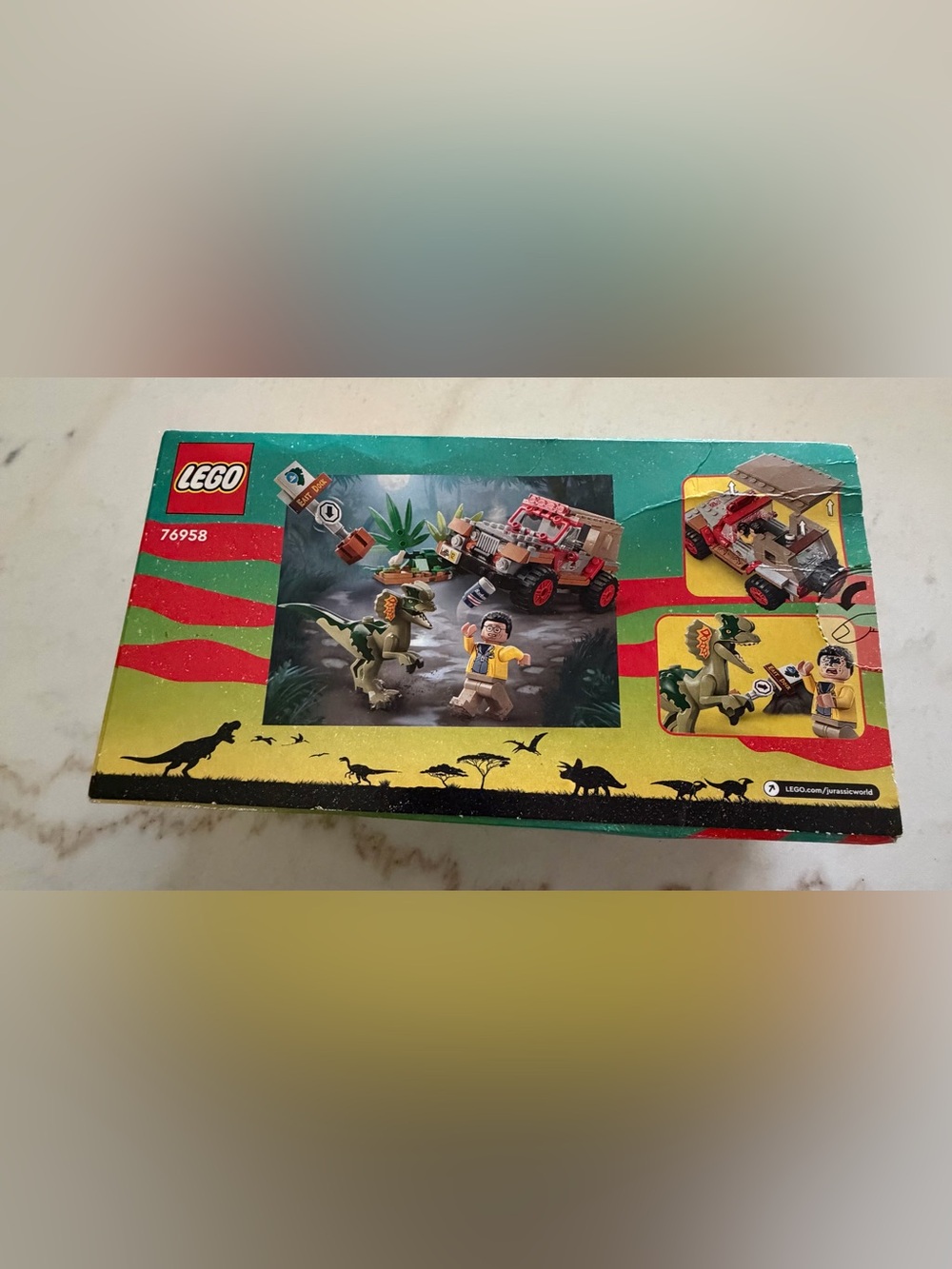 LEGO Jurassic Park 30th Anniversary : Dilophosaurus Ambush (76958) Dennis Nedry